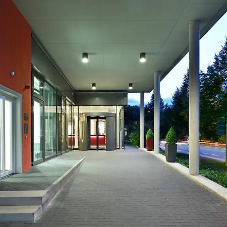 Novina Hotel Tillypark-3